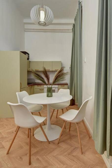 Lovely 3 Bedrooms Apartment In The Jewish Quarter Budapest Ngoại thất bức ảnh